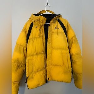 JORDAN ESSENTIALS PUFFER JACKET XS
